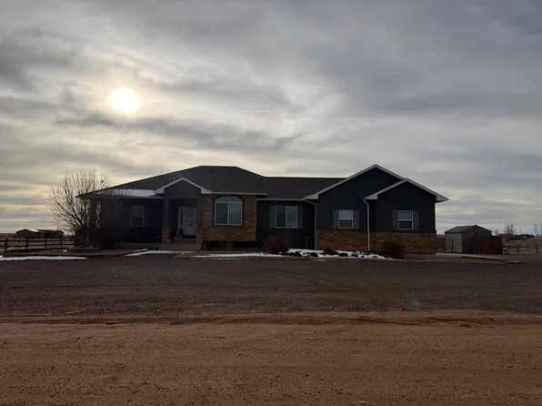 1120 E Shallow Lake Ln, Pueblo West, CO 81007