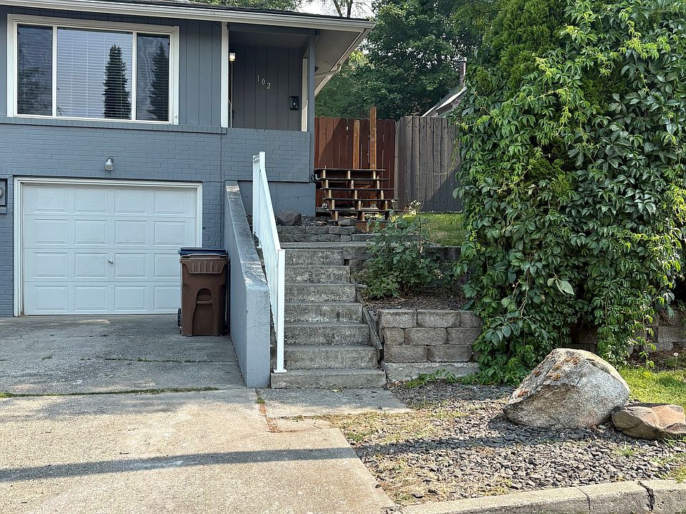 1st image of 102-104 W Cora Ave #102