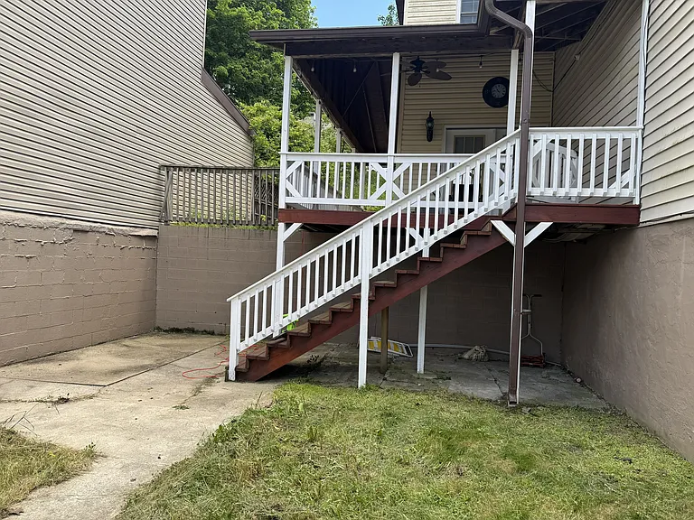 617 Pierce St — Photo 14