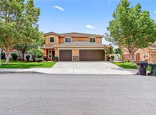 30415 Mission St, Highland, CA 92346