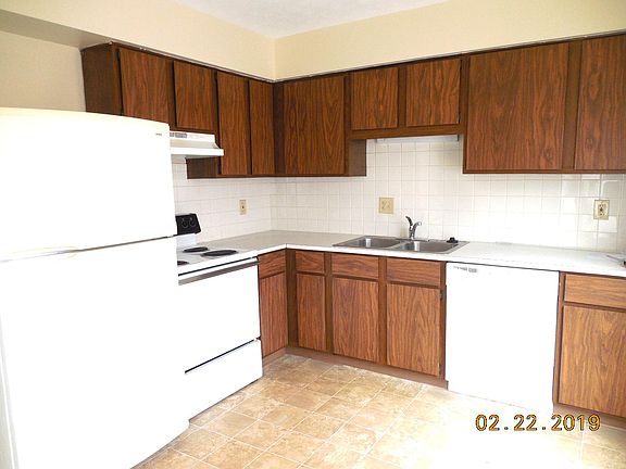 3rd image of 2378 Echo Valley Dr