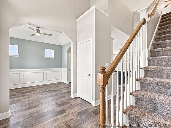 2nd image of 1015 Liberty Ln