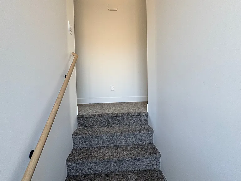 1855 Livy Ln #MAIN — Photo 8