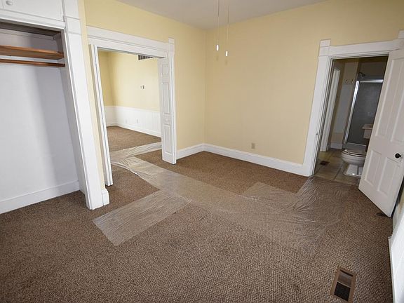 3rd image of 913 W North St