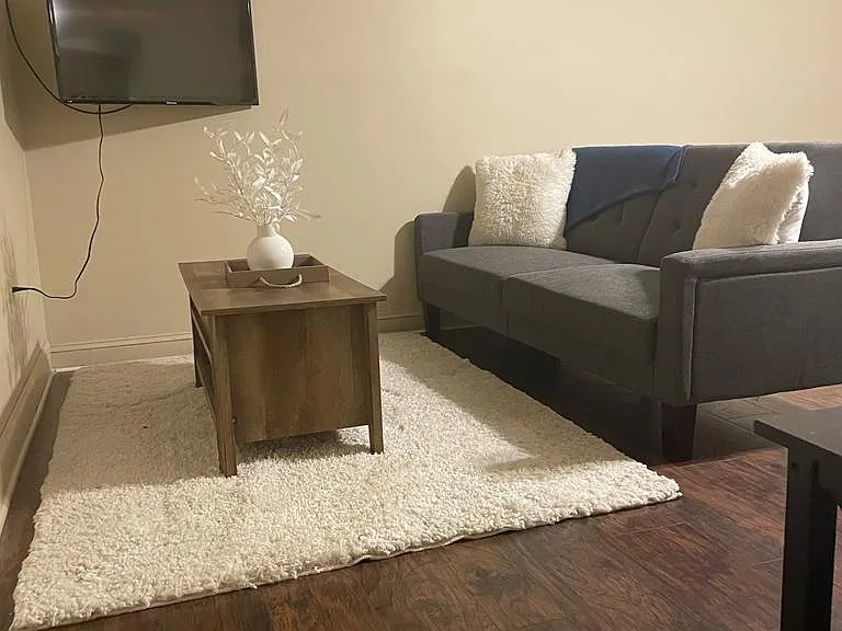 105 Main St #2 — Photo 5
