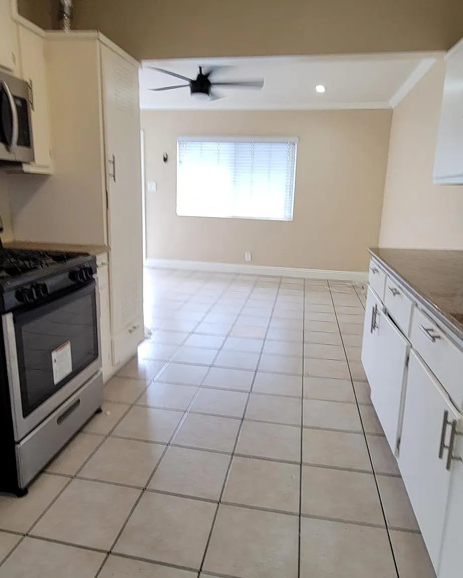 2 bed, 624 sqft, $1,800 — Photo 3