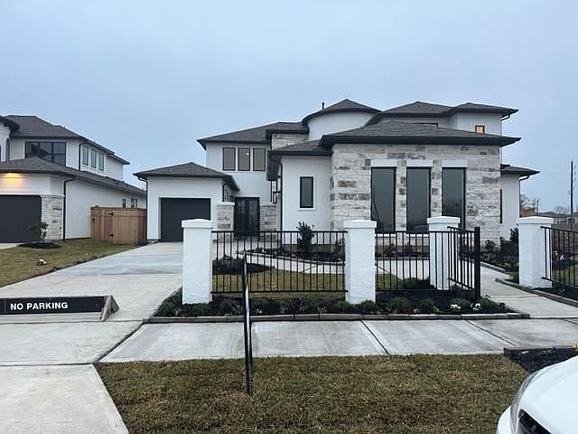 1st image of 9015 Orchard Way