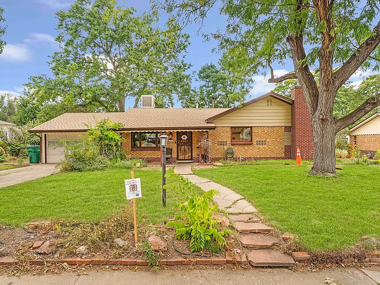 4301 Marshall St — Photo 25