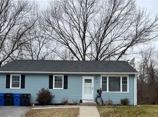 17 Warren Ct, Cranston, RI 02920