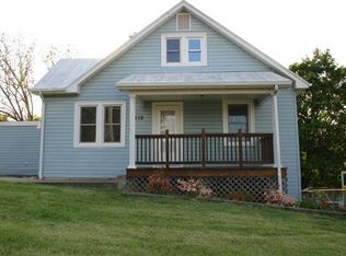 112 S Waverley St, Staunton, VA 24401