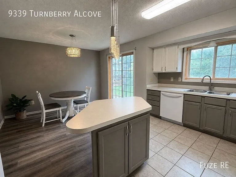 9339 Turnberry Alcove — Photo 5