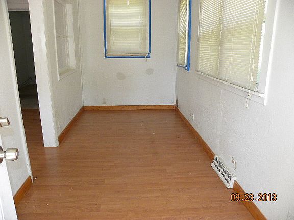 4th image of 1512 N Channel Dr