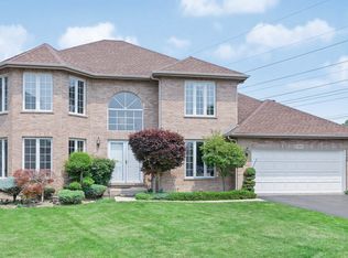 800 Kylemore Dr, Des Plaines, IL