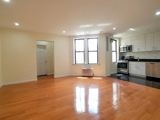 Rented by Sovereign Associates | media 15