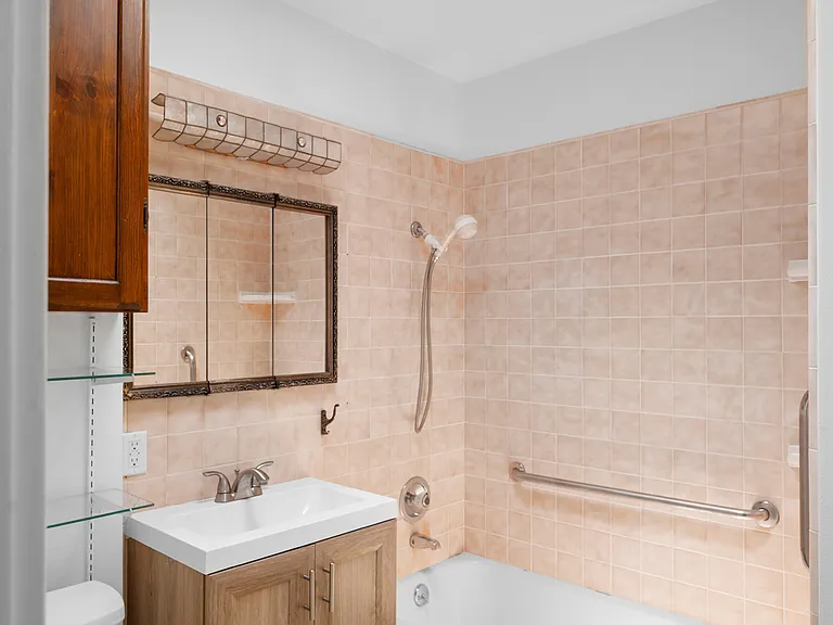 331 Cornell Dr #337 — Photo 15