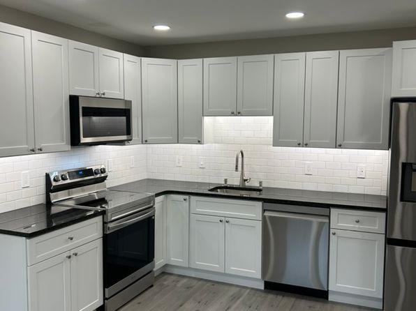 315 Fulford Ave #1