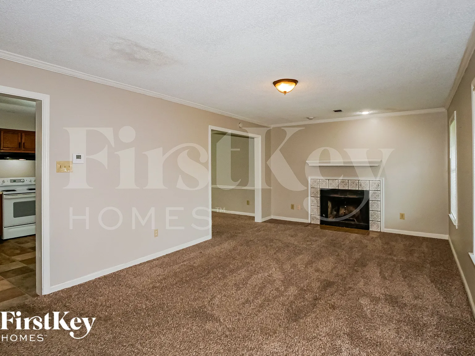 4 bed, 2.5 bath, 1734 sqft, $1,970 — Photo 3