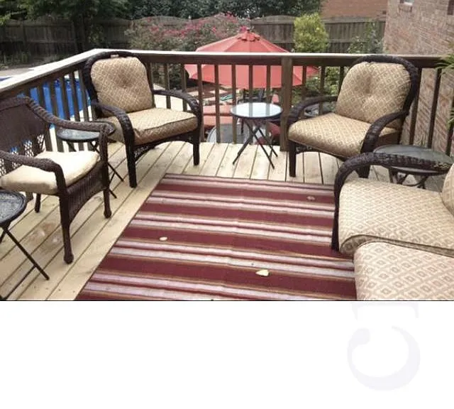 Deck overlooking pool/patio area.
Great for entertaining