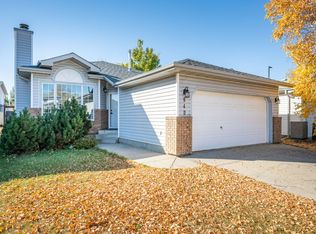 840 113a St NW, Edmonton, AB T6J6W4