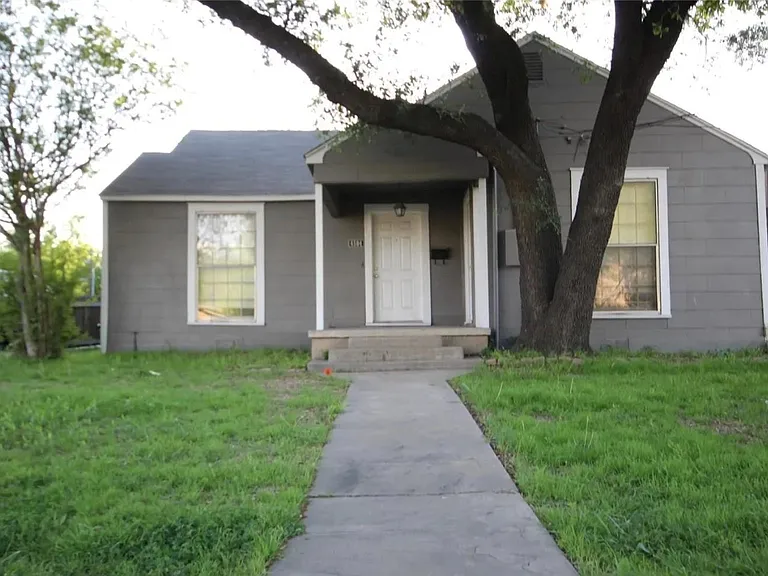 4504 Stonewall St — Photo 6