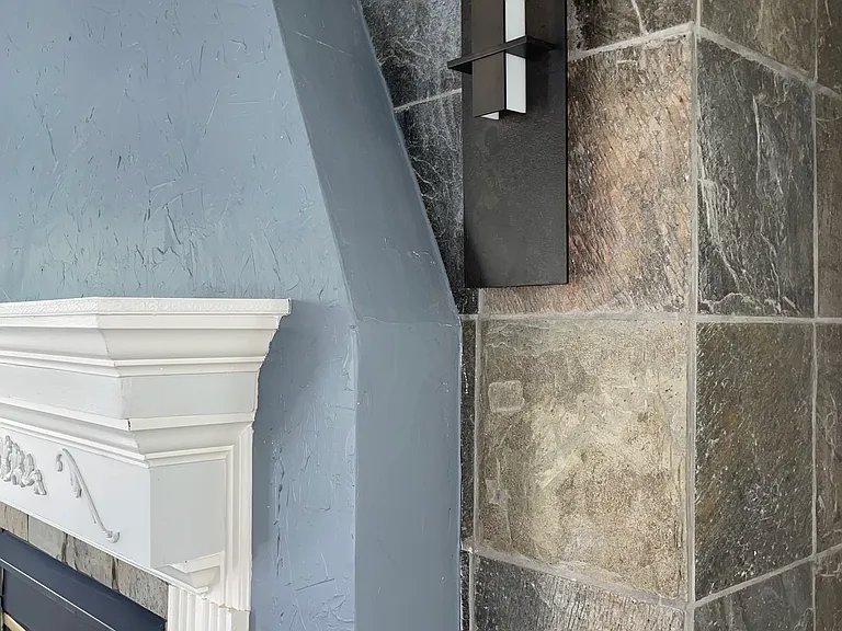 915 Woodlawn Dr NE — Photo 25