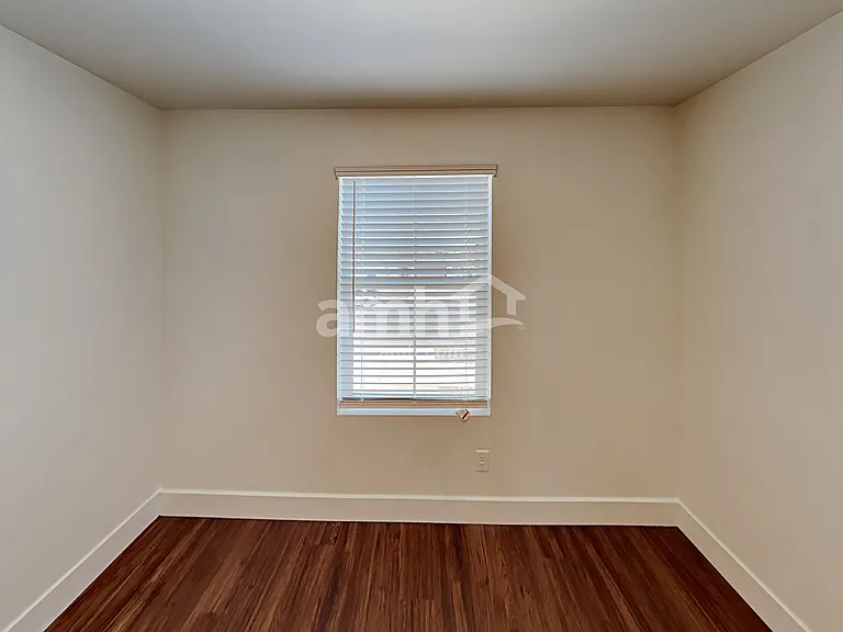 21522 S 231st St — Photo 15