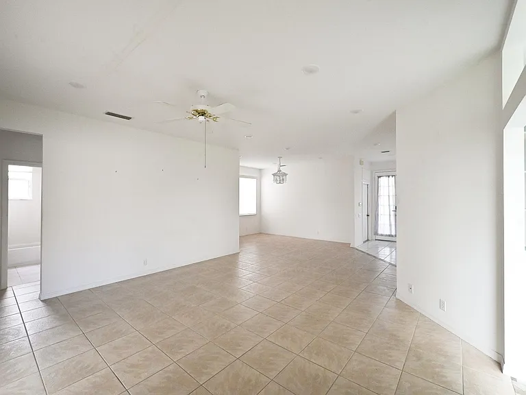 4873 Orange Tree Pl — Photo 31