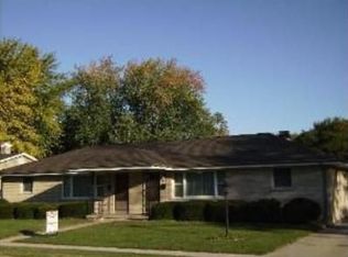 1700 Maple Ln, Elgin, IL 60123