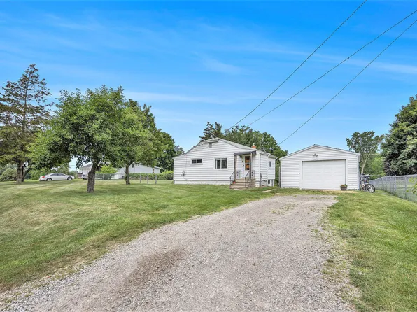 3477 Esson Dr, Grand Blanc, MI 48439