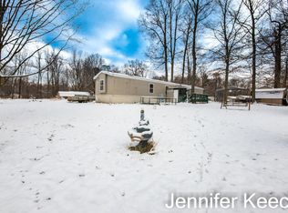 4063 E Shore Dr, Stanton, MI
