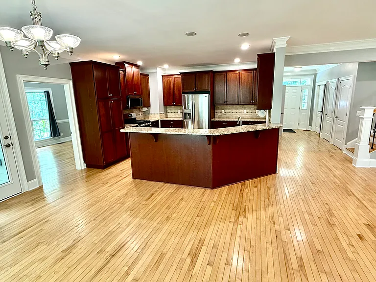 2041 English Ln — Photo 20
