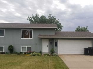 105 N Steven St, Worthing, SD 57077