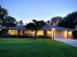 305 N Bayberry Ln, Muncie, IN