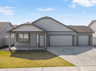 212 Royal Palm Drive, Moses Lake, WA