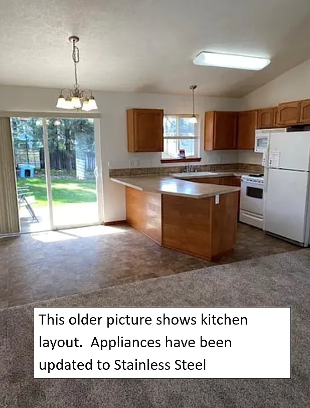 4 bed, 1700 sqft, $2,400 — Photo 4