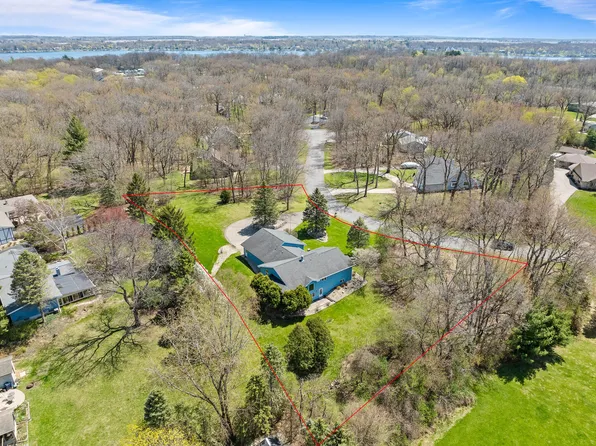 2026 Huntington Pl, Delavan, WI 53115