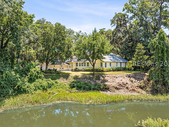 3rd image of 2 Pope Ln