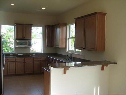 5th image of 5908 Brae Burn Cir