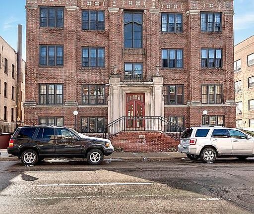 2nd image of 1820 1st Ave S APT 201