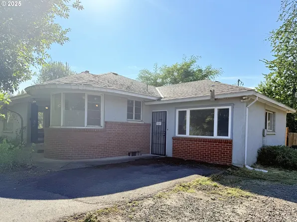 29891 S Highway 213, Molalla, OR 97038