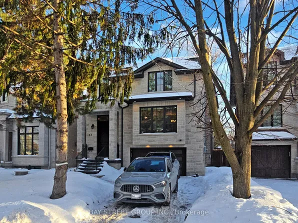 31 Evergreen Gdns, Toronto, ON M4G 1C4