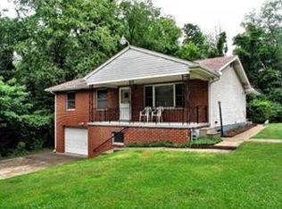 747 School St, Crescent, PA 15046