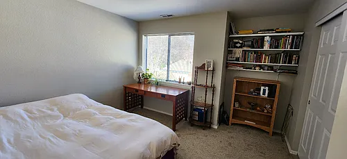 984 E Riverpark Ln Photo 1