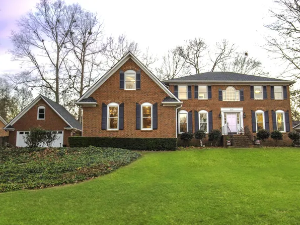 131 Woodridge Dr, Spartanburg, SC 29301