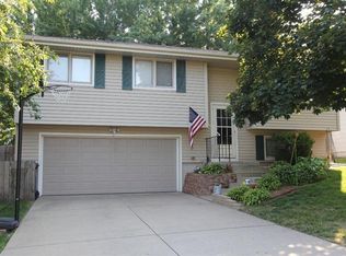 167 Oregon Trl, Lincoln, NE 68521
