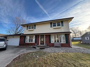 4648 W Doris Dr, Kankakee, IL 60901