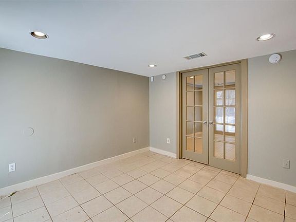 5th image of 1711 Wentworth St #1/2