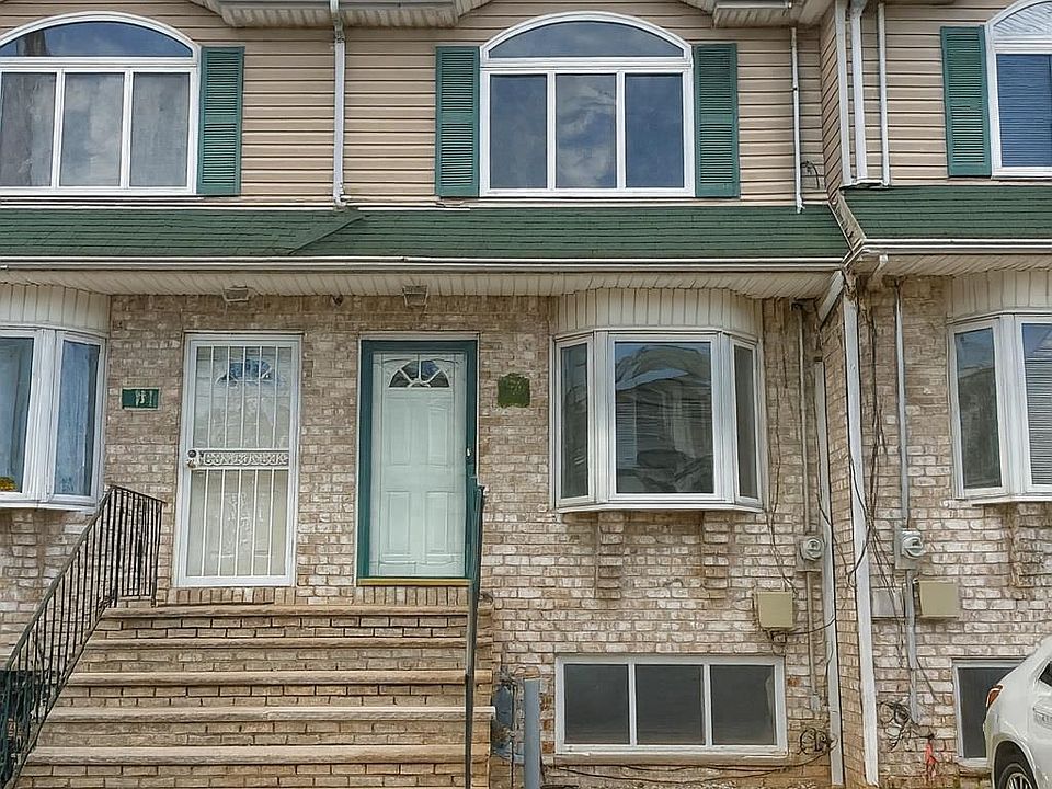 1st image of 109 Lyceum Court