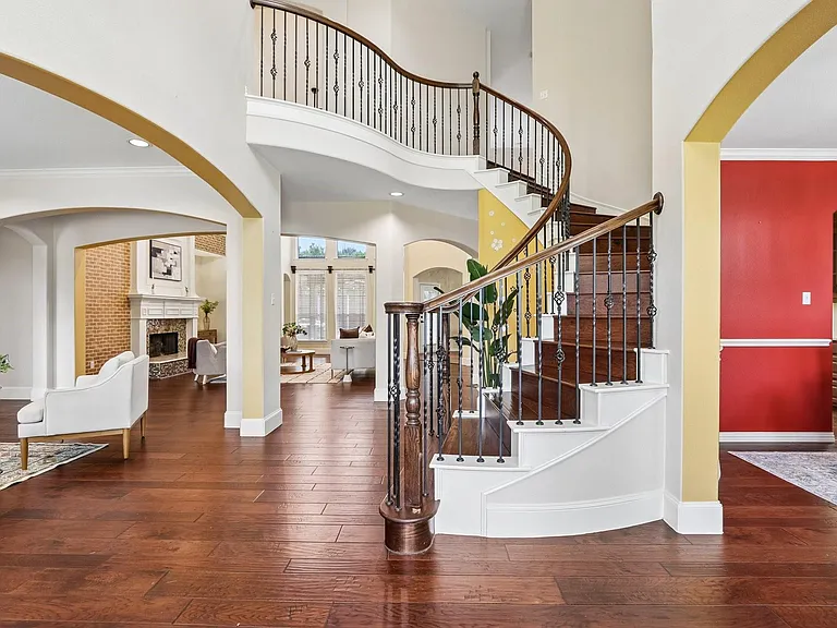 2027 Stonemont Ct — Photo 4