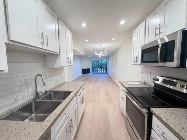 101 2nd St APT 5, Los Altos, CA 94022